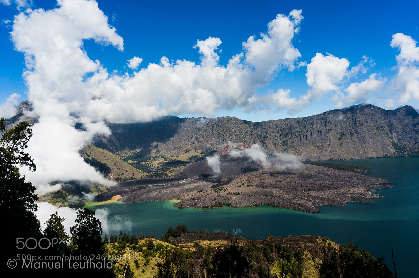 Sony Alpha NEX-6 sample photo. Mount rinjani crater lake photography