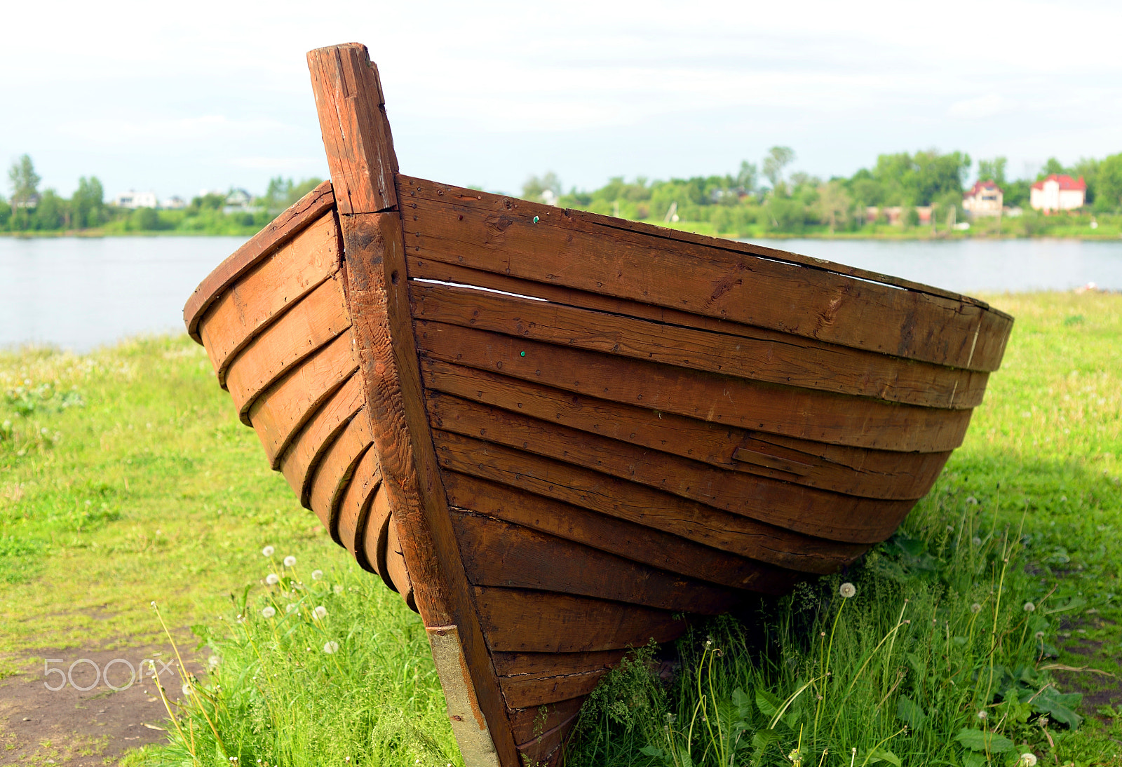 Nikon D610 + Nikon AF Nikkor 50mm F1.8D sample photo. Wooden boat on coast of river. photography