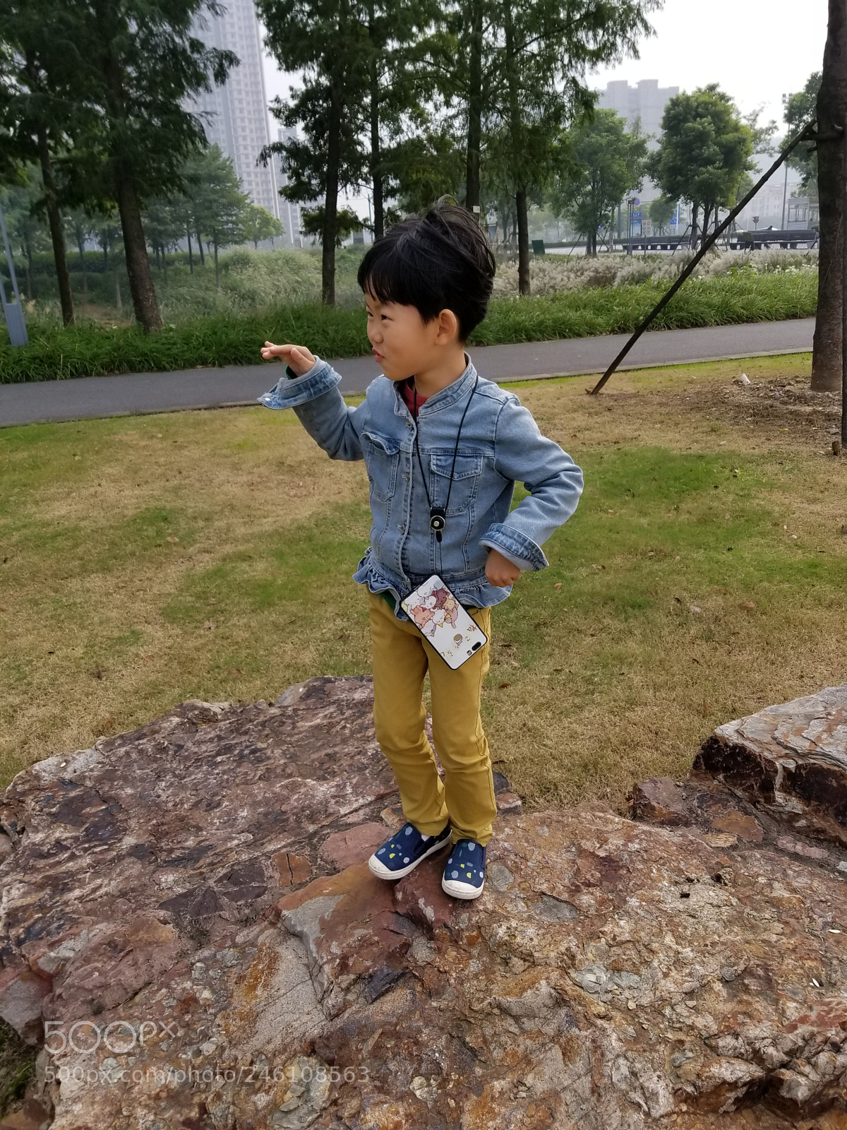 Samsung Galaxy S8+ sample photo. Behind the scenes of photography