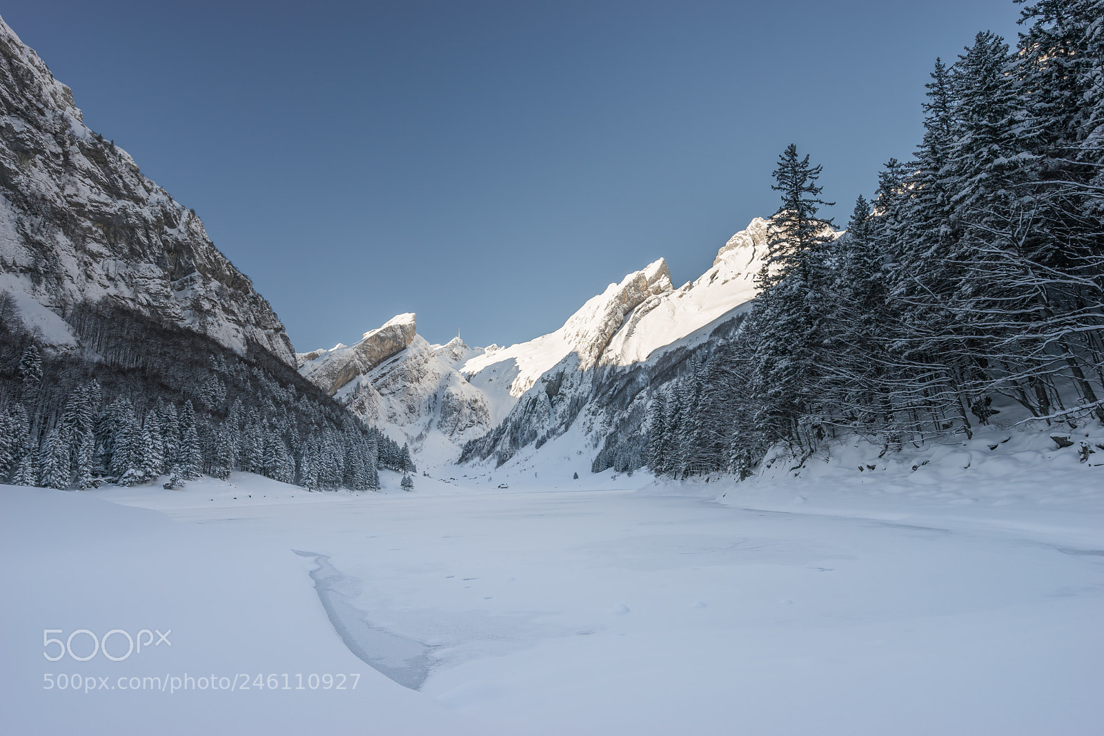Sony a7 sample photo. Snow hike photography