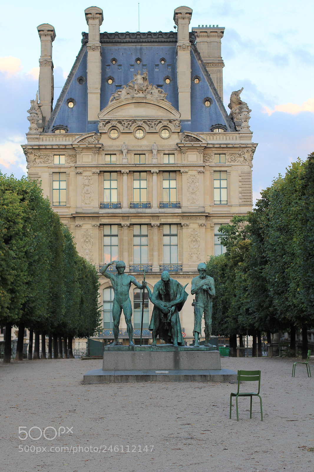 Canon EOS 550D (EOS Rebel T2i / EOS Kiss X4) sample photo. Paris photography