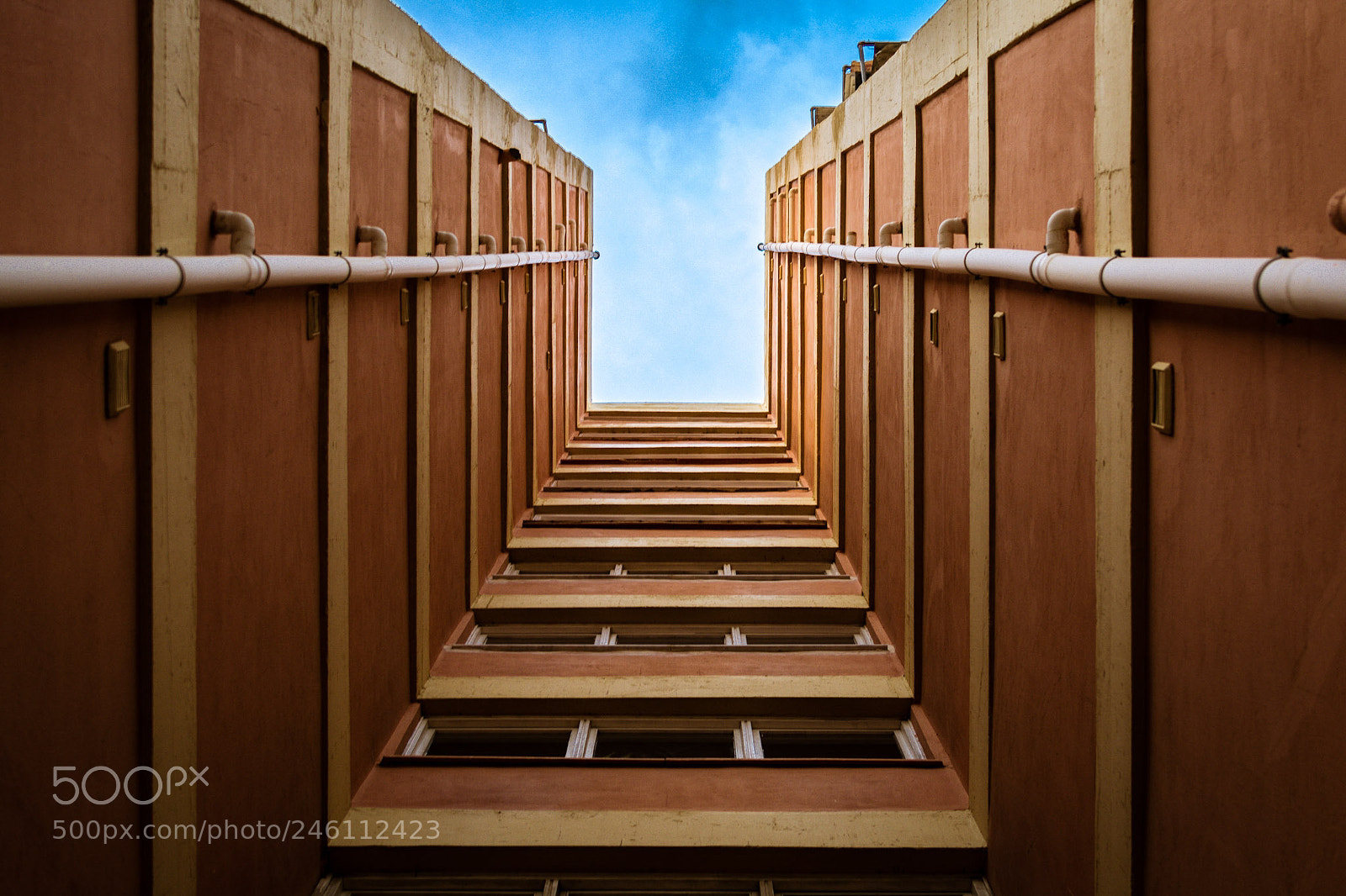 Nikon D5200 sample photo. Lines photography
