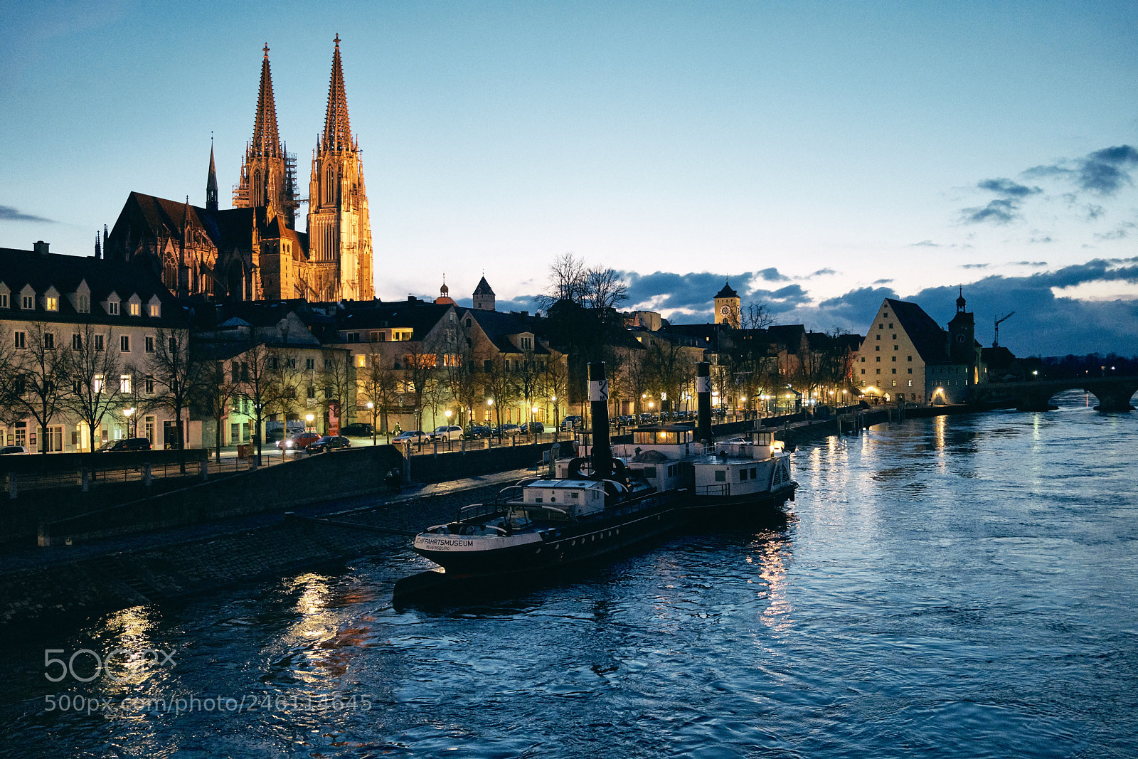 Sony Cyber-shot DSC-RX1R II sample photo. Nightfall photography
