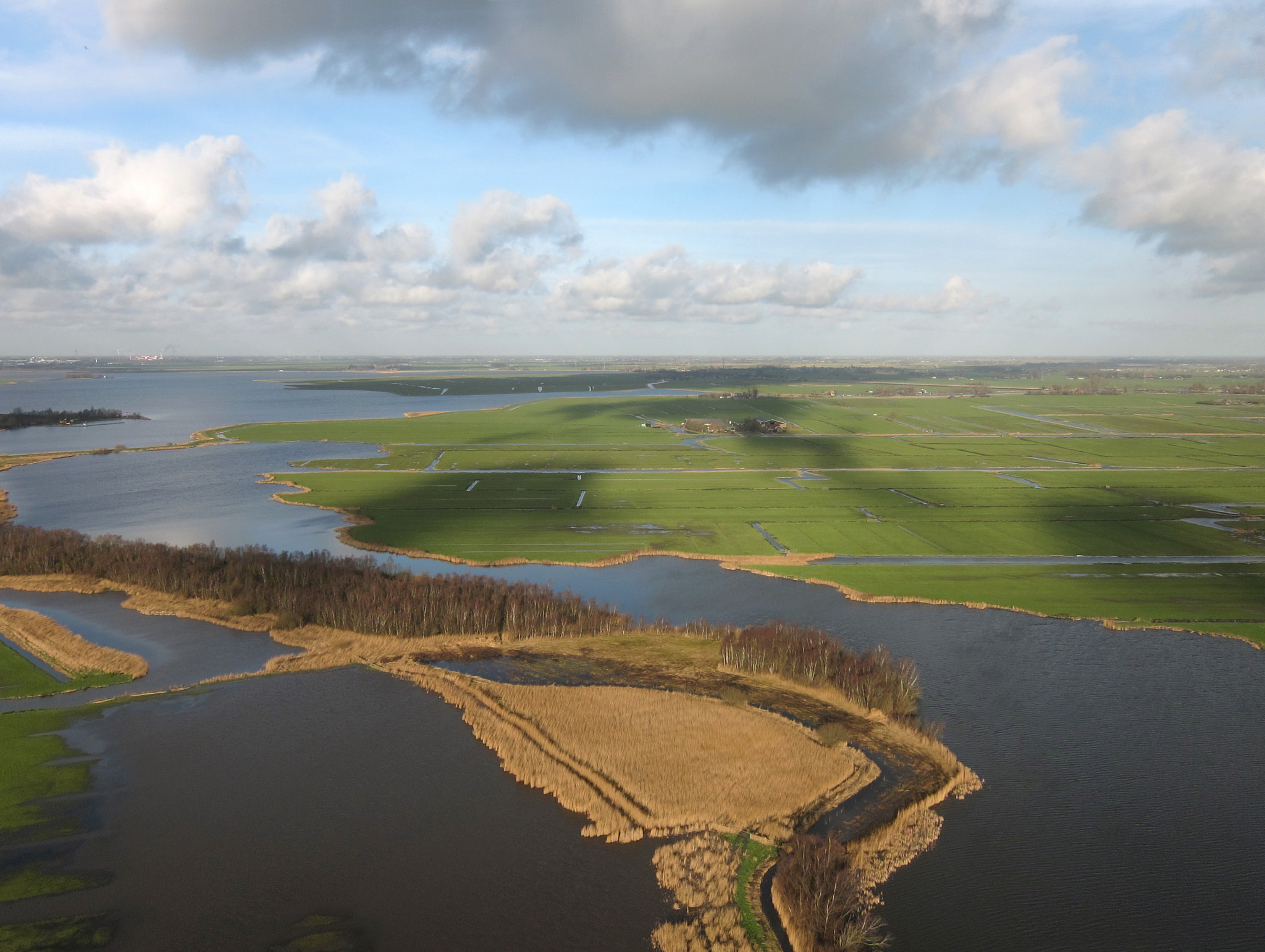 Canon PowerShot S90 sample photo. The sky above the polder photography