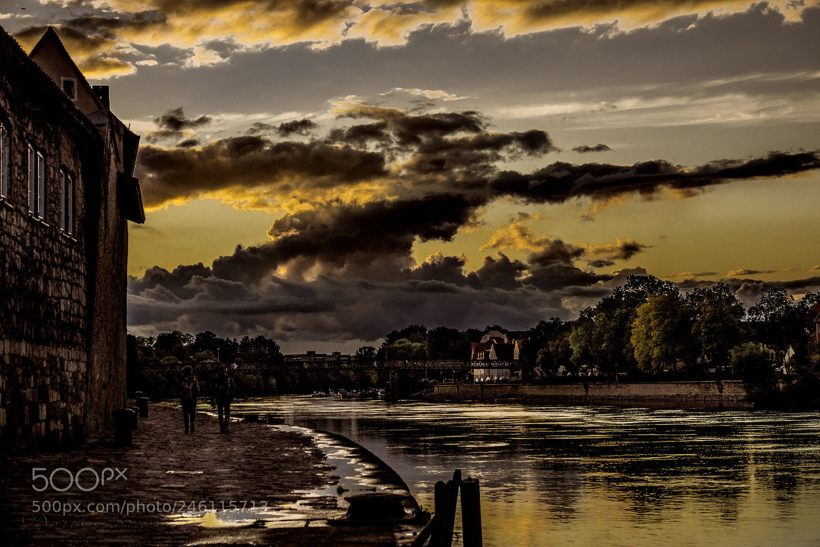 Sony Cyber-shot DSC-RX10 III sample photo. Sunset on the danube photography