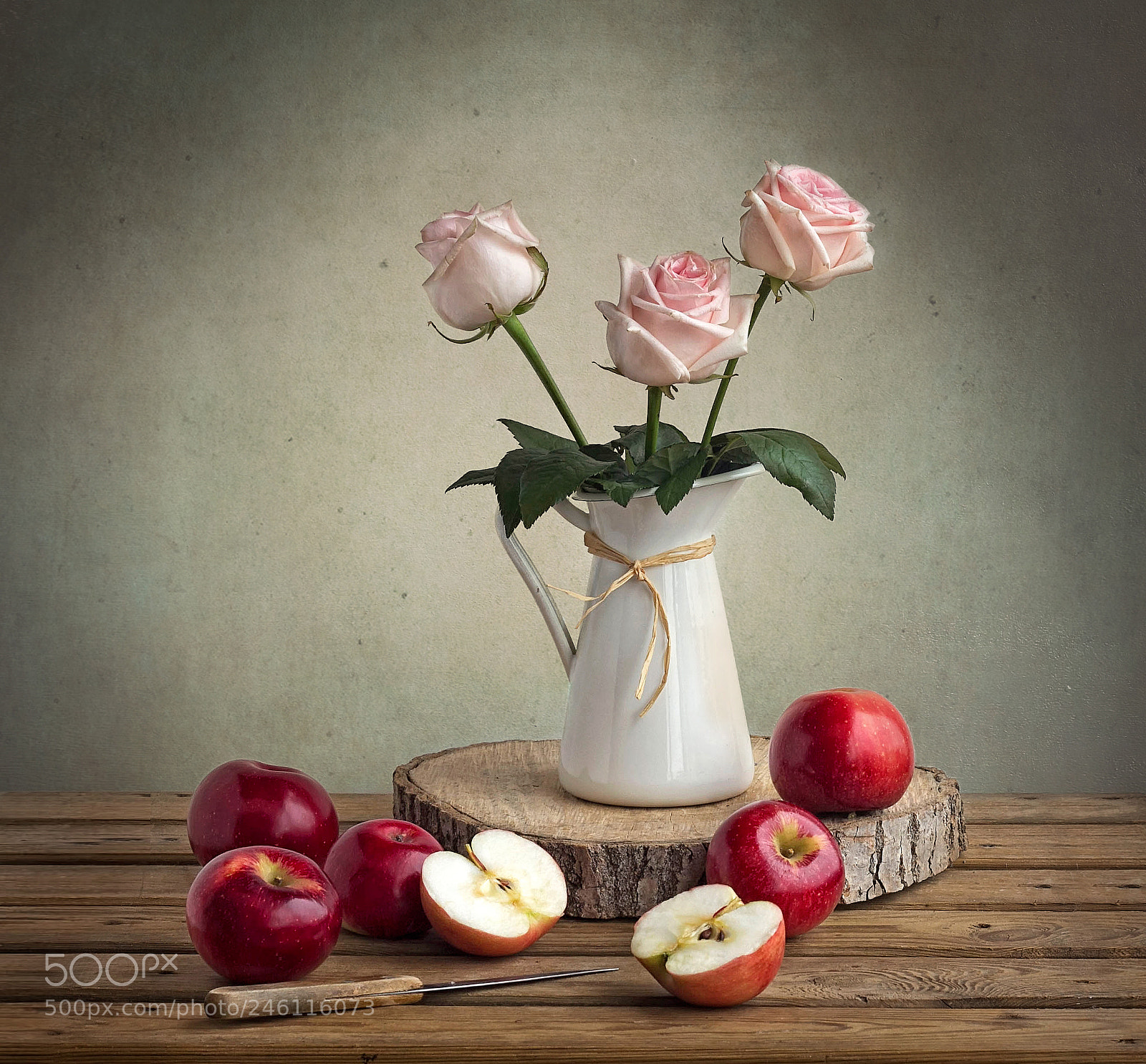 Canon EOS 60D sample photo. Roses and apples..... photography