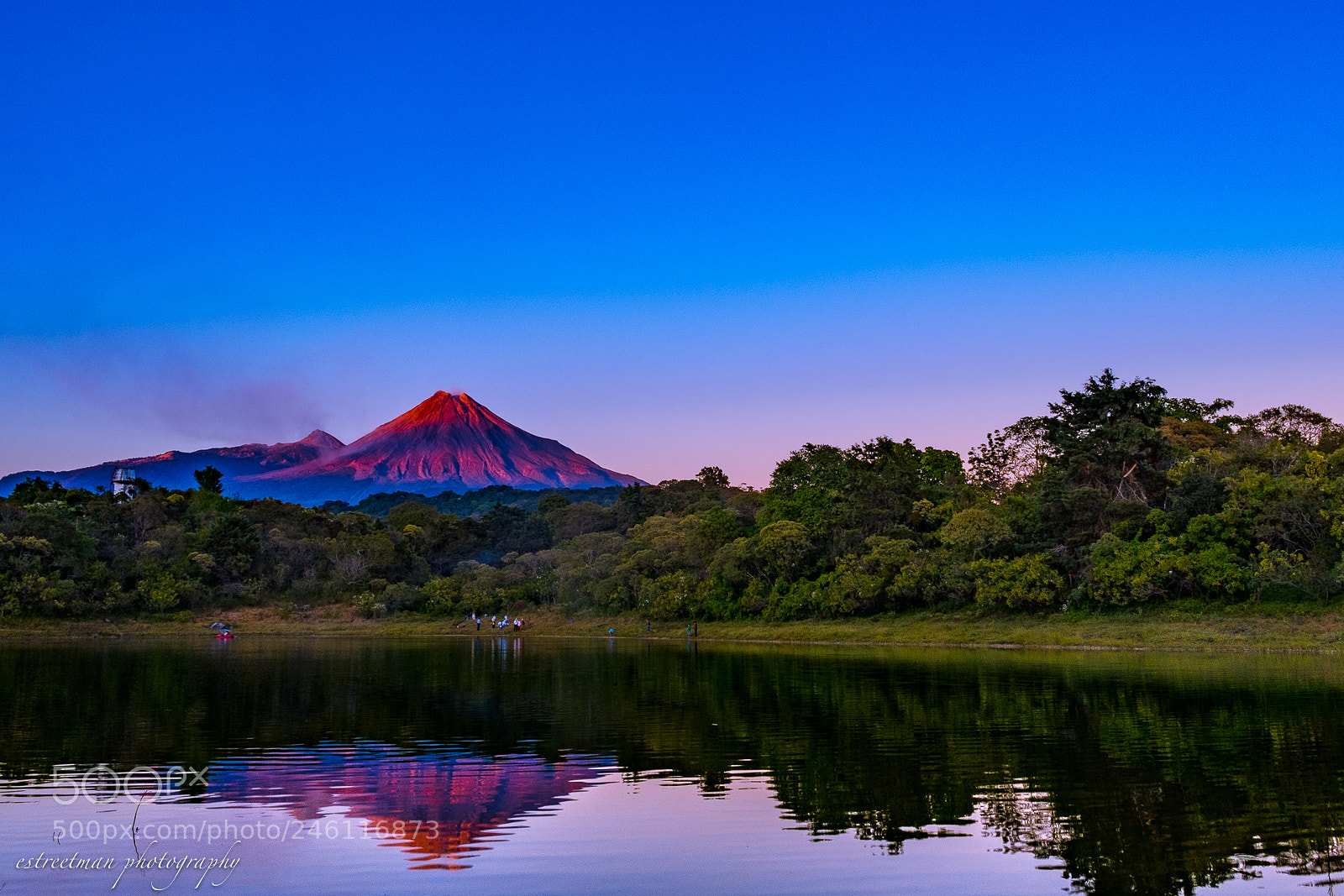 Fujifilm X100T sample photo. Red volcano photography