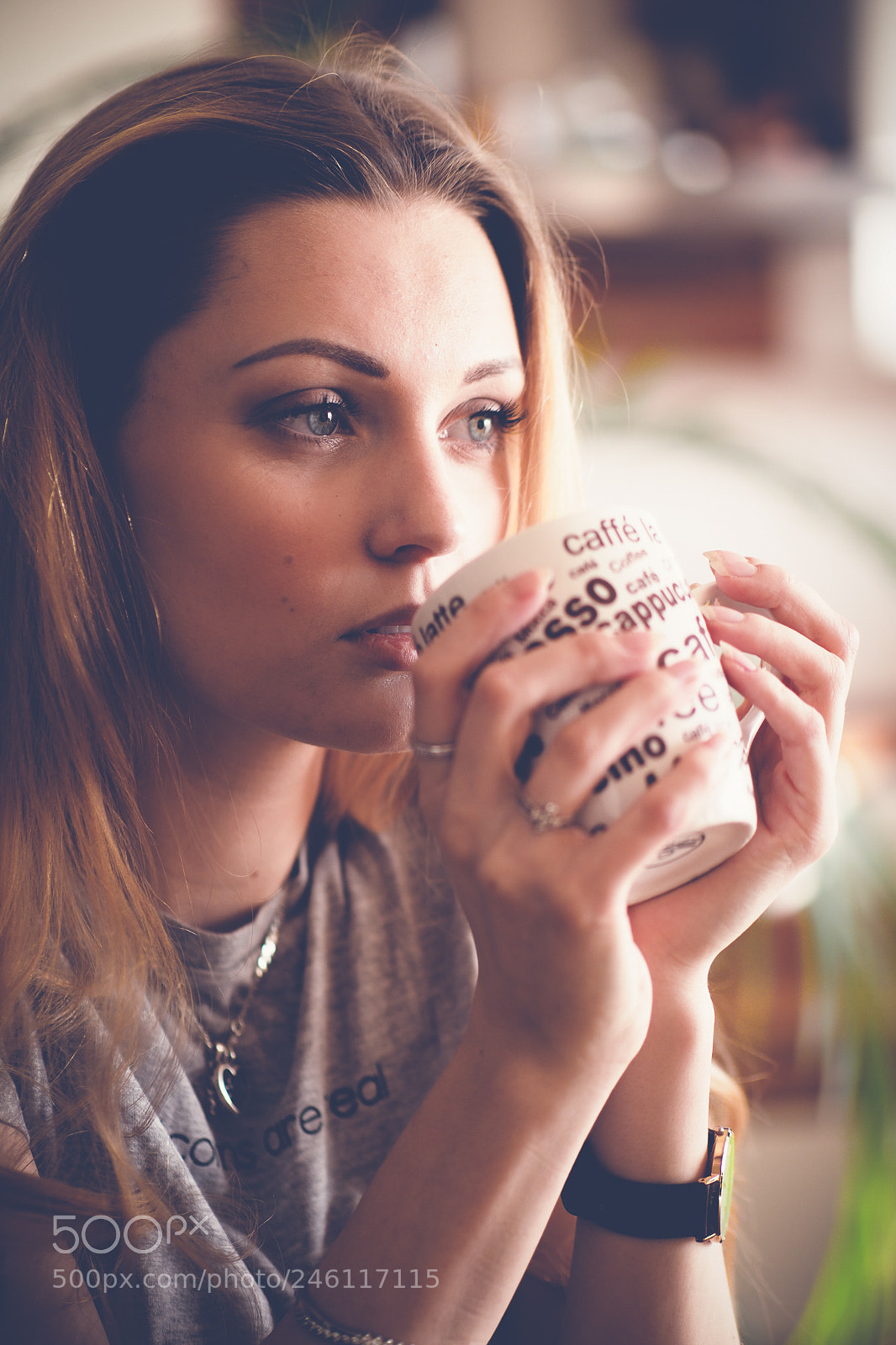 Olympus OM-D E-M1 Mark II sample photo. Coffee break photography
