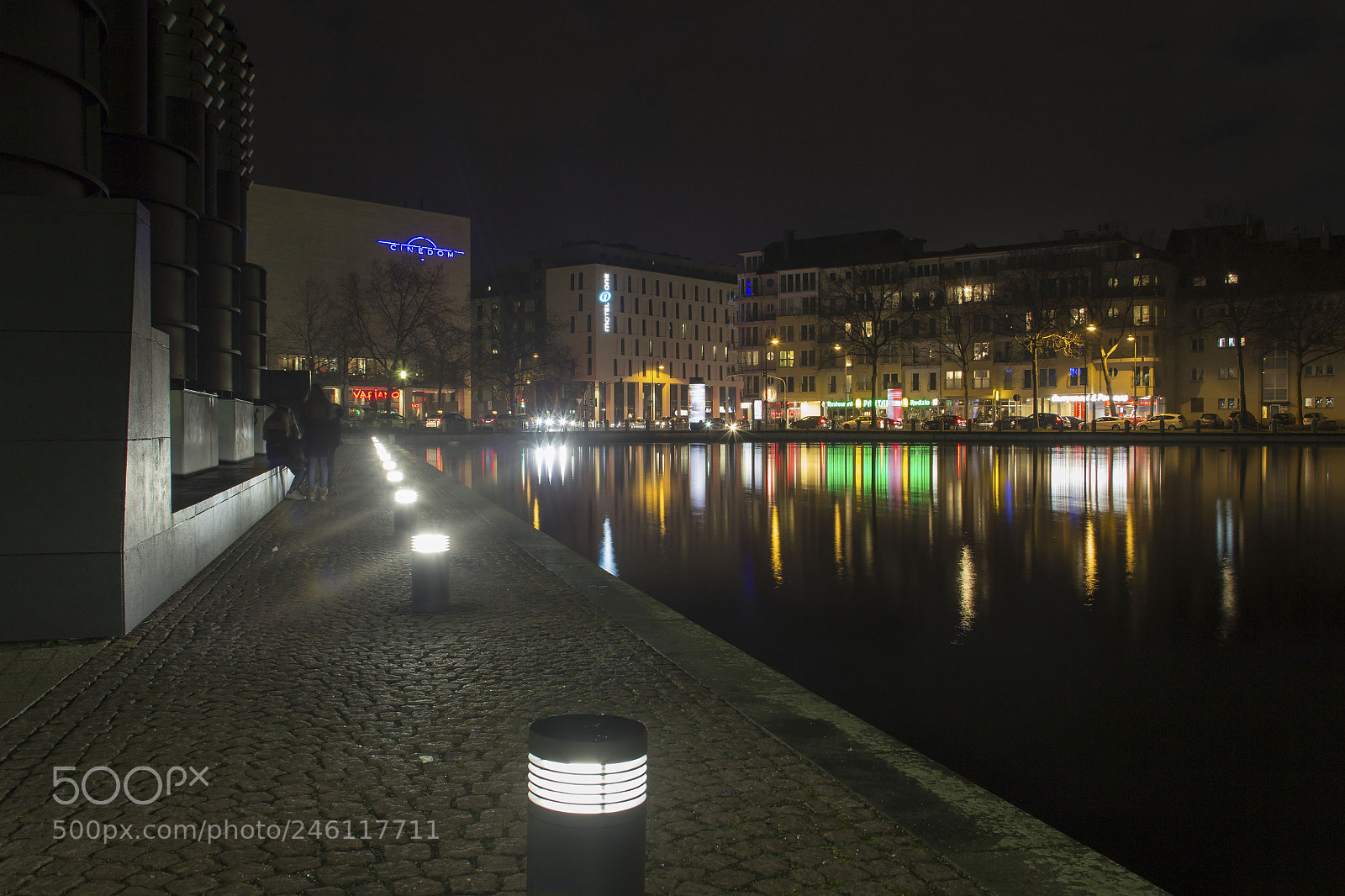 Canon EOS 600D (Rebel EOS T3i / EOS Kiss X5) sample photo. Mediapark in cologne photography