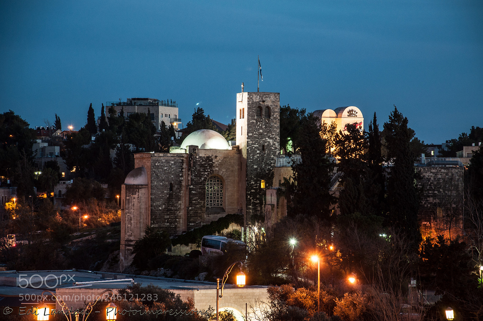 Nikon D5000 sample photo. St andrew's church photography