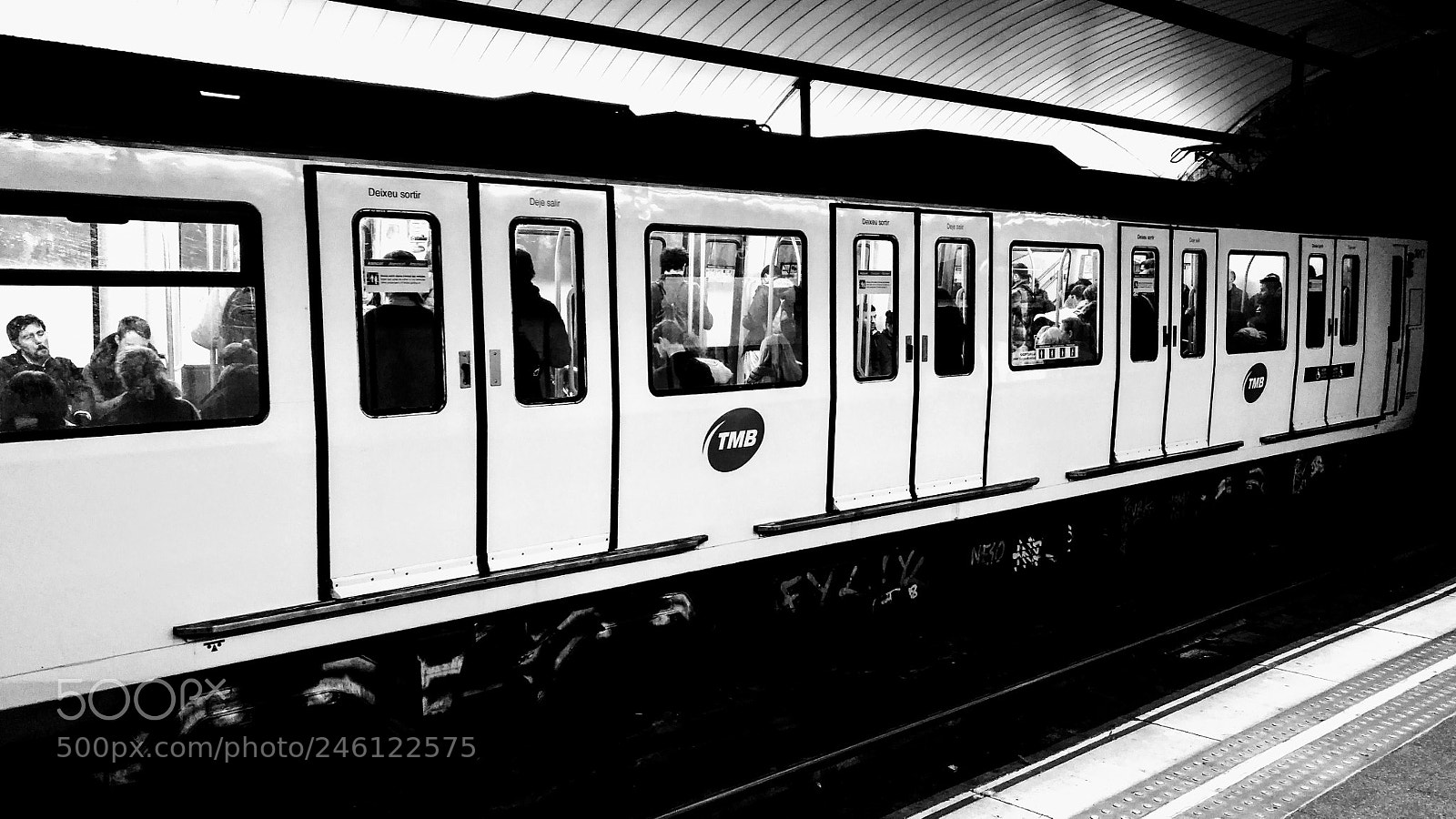 HUAWEI nova plus sample photo. M.g. train station photography