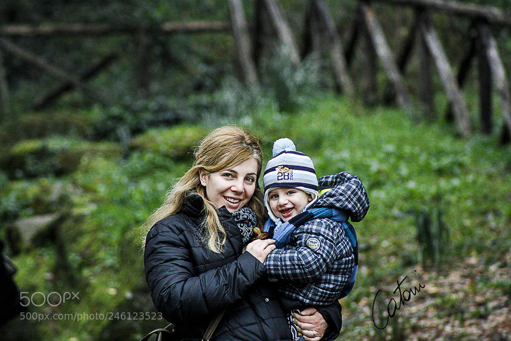 Canon EOS 1000D (EOS Digital Rebel XS / EOS Kiss F) sample photo. Mother and son photography