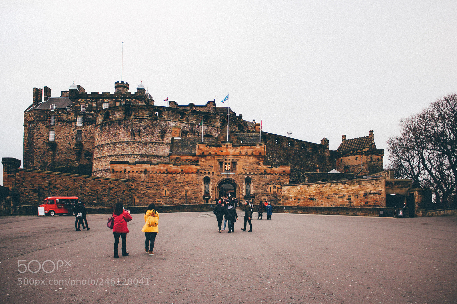 Canon EOS 600D (Rebel EOS T3i / EOS Kiss X5) sample photo. Castle on a hill photography