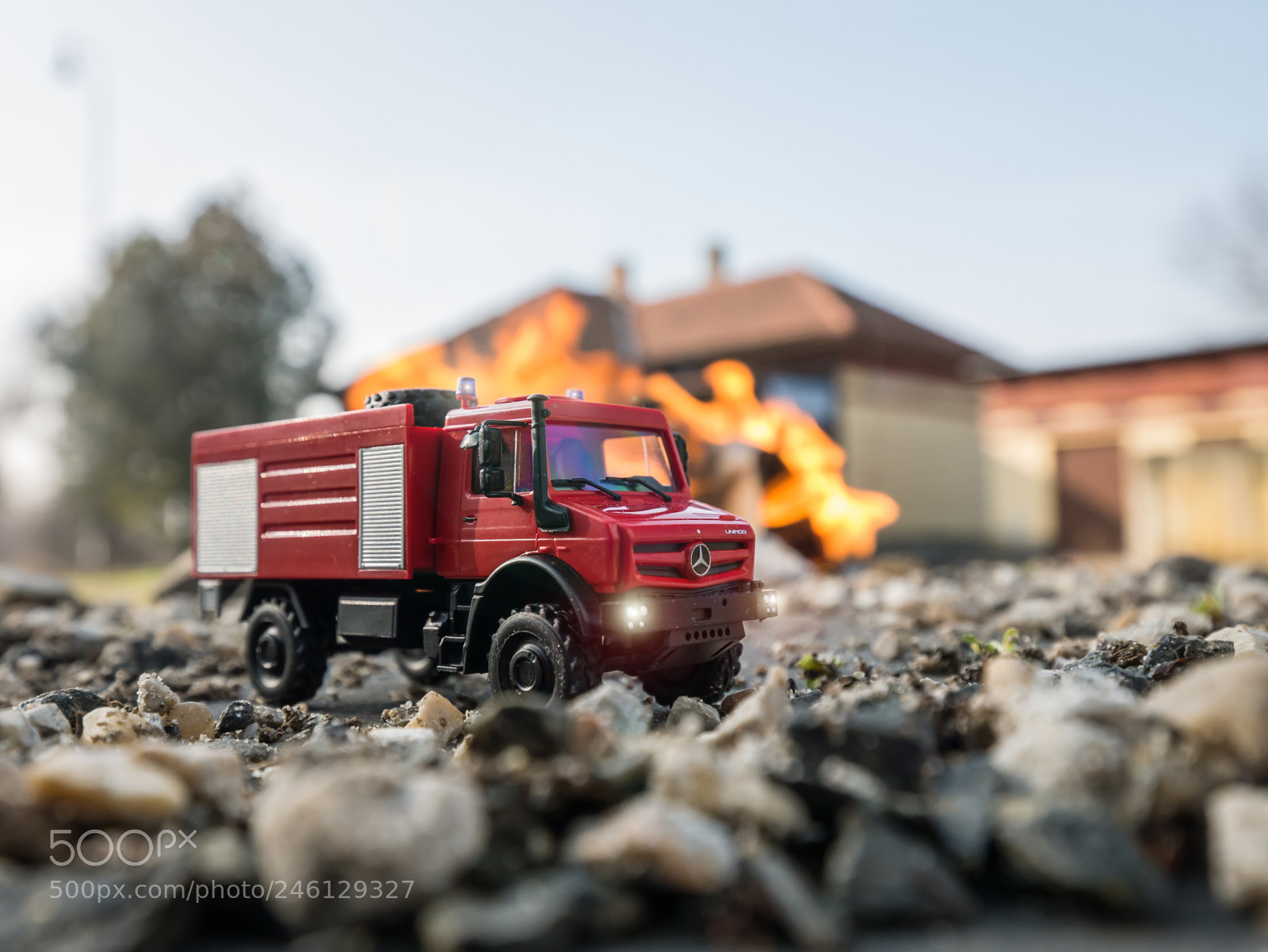 Panasonic Lumix DMC-G85 (Lumix DMC-G80) sample photo. Mercedes-benz unimog u5023, scale 1:87 photography