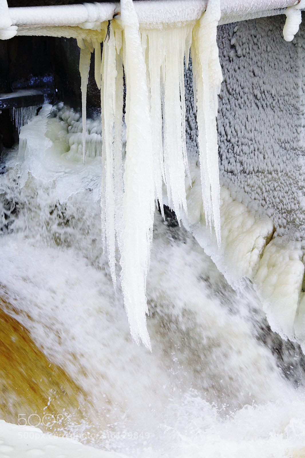 Canon EOS 500D (EOS Rebel T1i / EOS Kiss X3) sample photo. Ice art photography