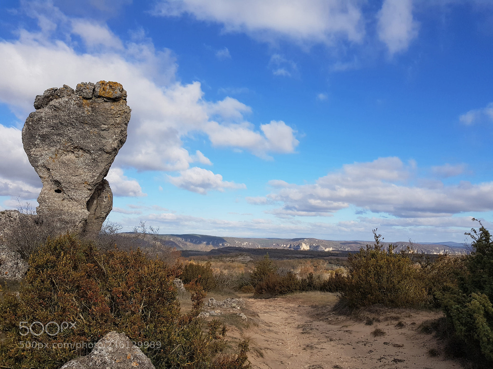 Samsung Galaxy S8 sample photo. Le pied de millau photography
