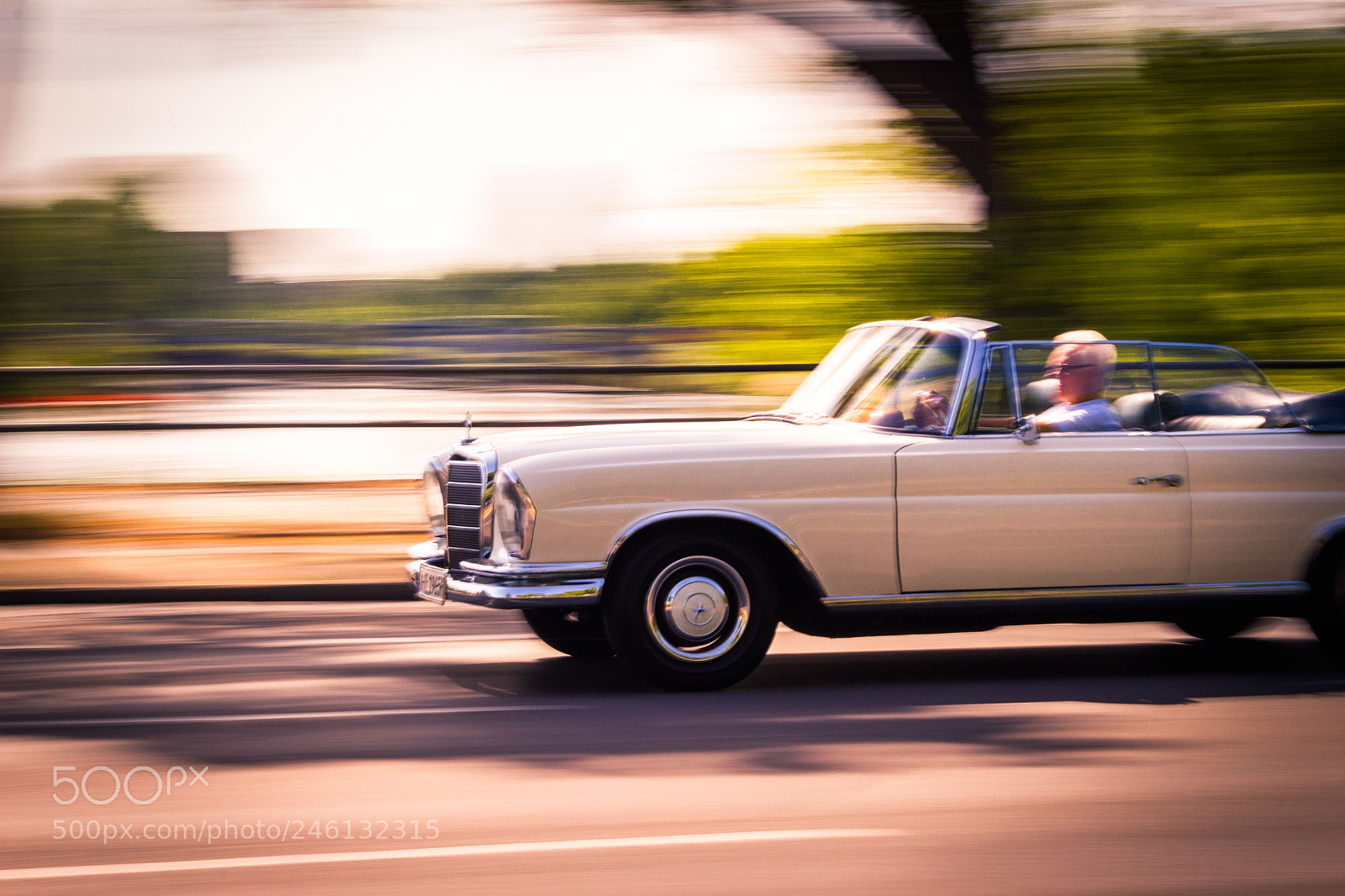 Canon EOS 700D (EOS Rebel T5i / EOS Kiss X7i) sample photo. Oldtimer photography