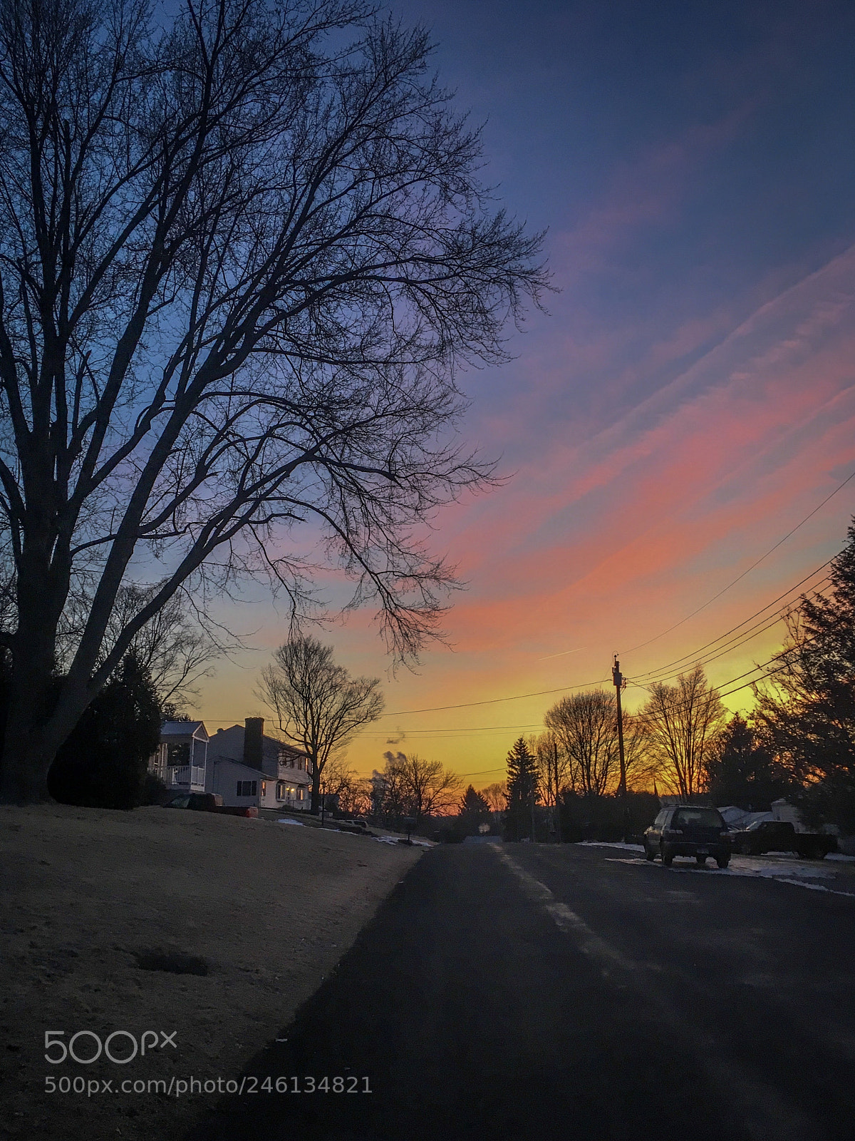Apple iPhone SE sample photo. Street sunset ? photography