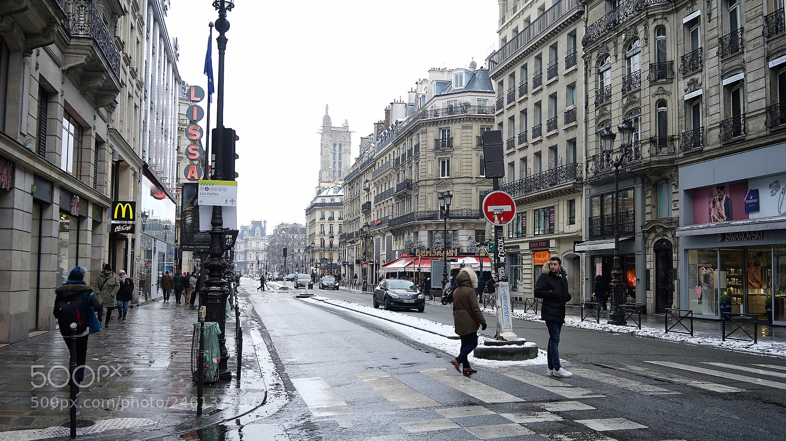 Sony a7 sample photo. Paris, france, street photography