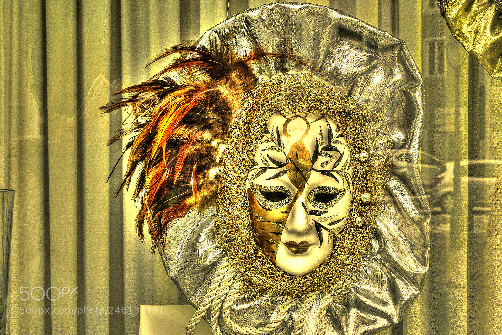 Sony Cyber-shot DSC-HX400V sample photo. Maske photography