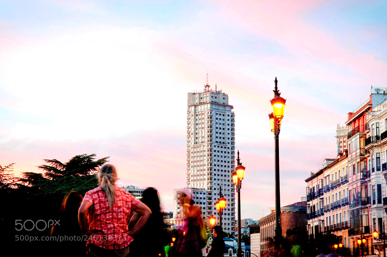 Nikon D300 sample photo. Edificio plaza españa photography