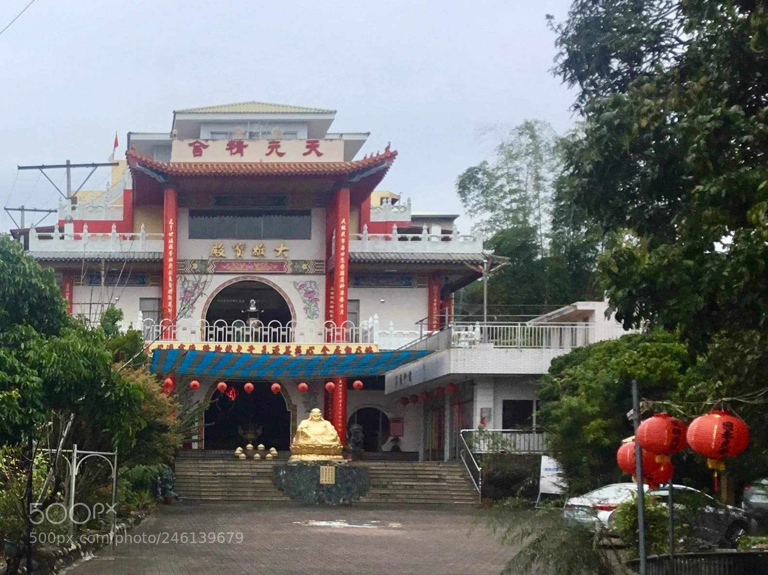 Apple iPad sample photo. Buddhist/taoist temple photography