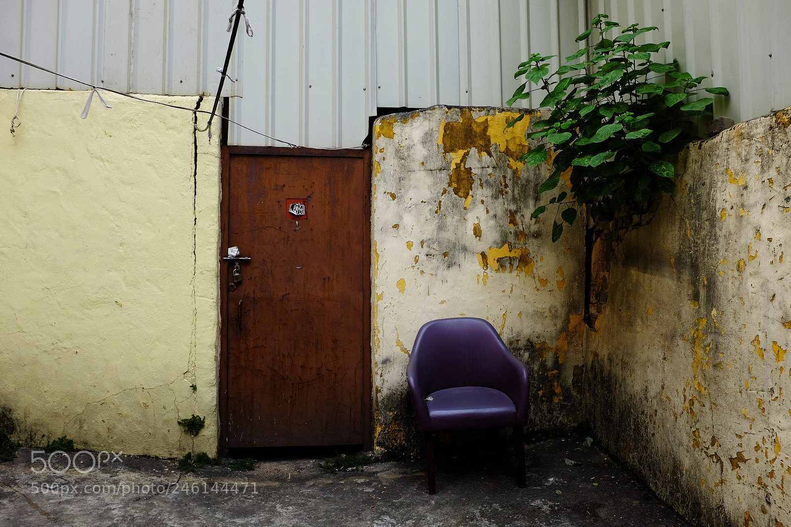 Fujifilm X100S sample photo. Lone chair photography