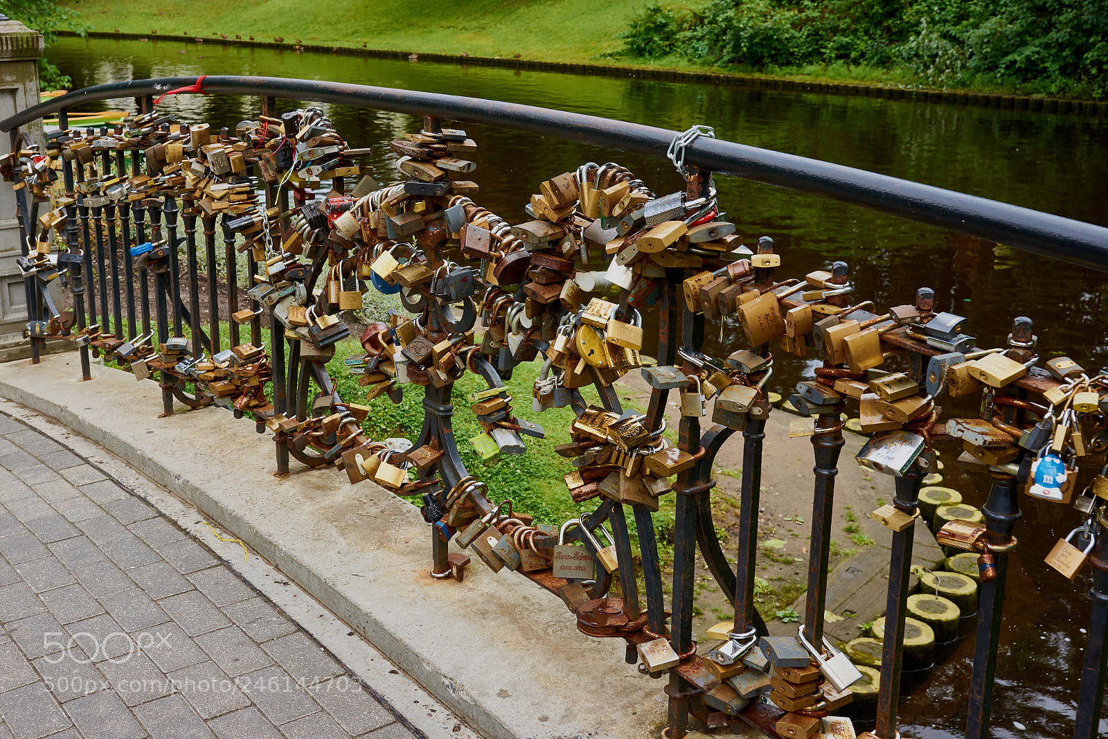 Sony Alpha DSLR-A900 sample photo. Love enchained photography
