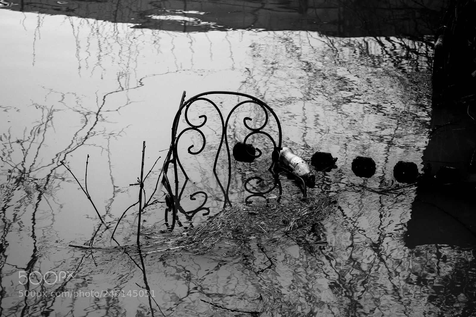 Canon EOS 600D (Rebel EOS T3i / EOS Kiss X5) sample photo. Asseyez vous photography