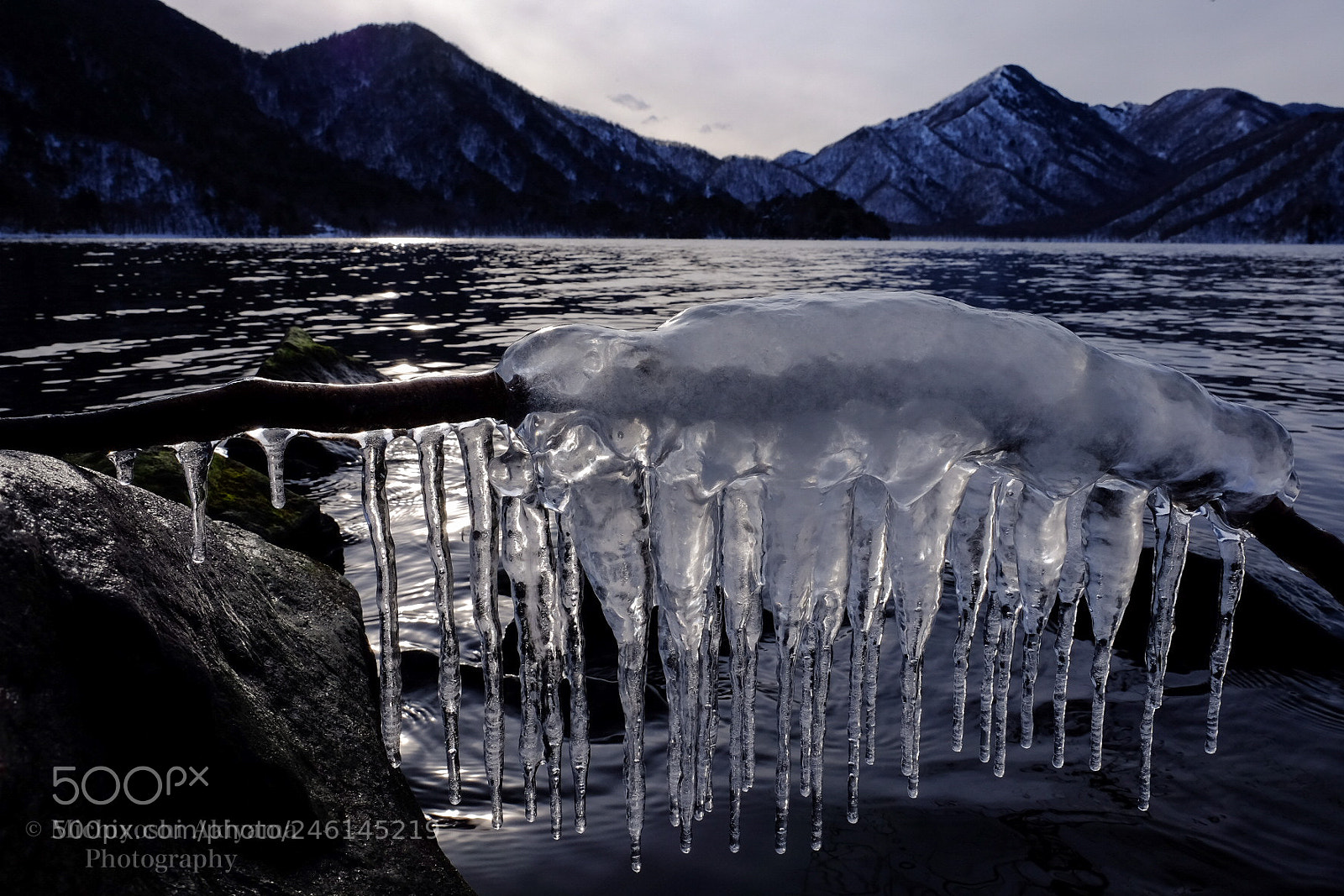 Fujifilm X-T1 sample photo. Splash ice on the photography