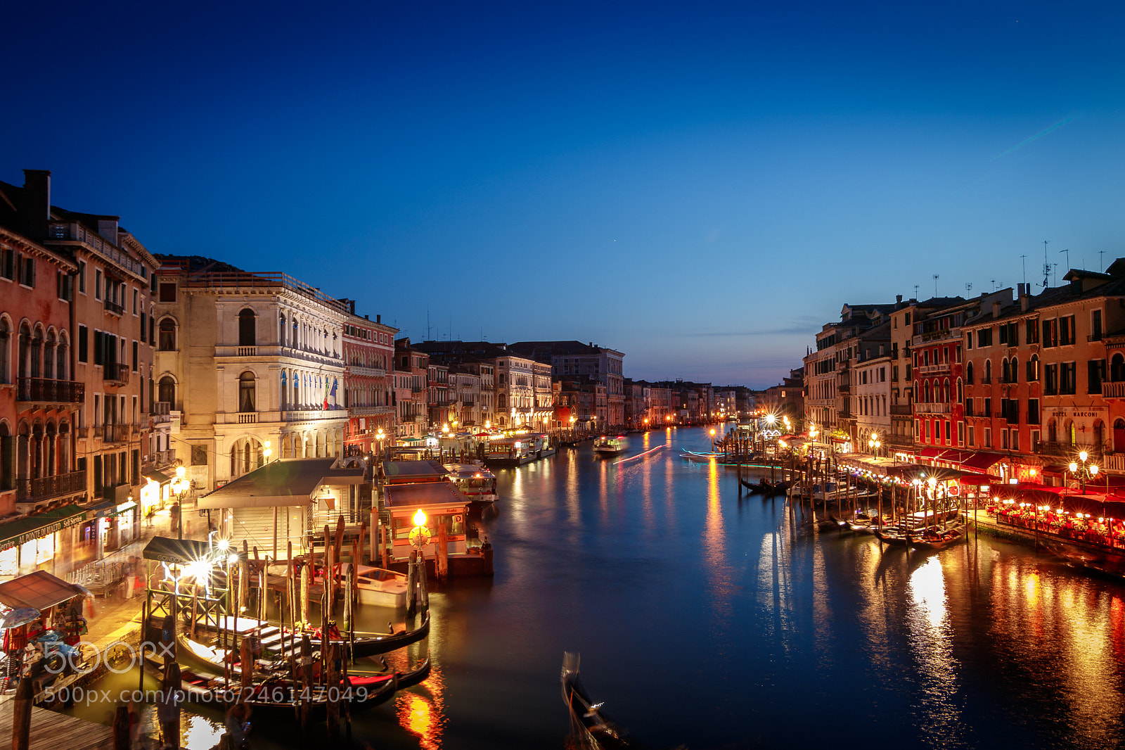 Canon EOS 7D Mark II sample photo. Grand canal twilight photography