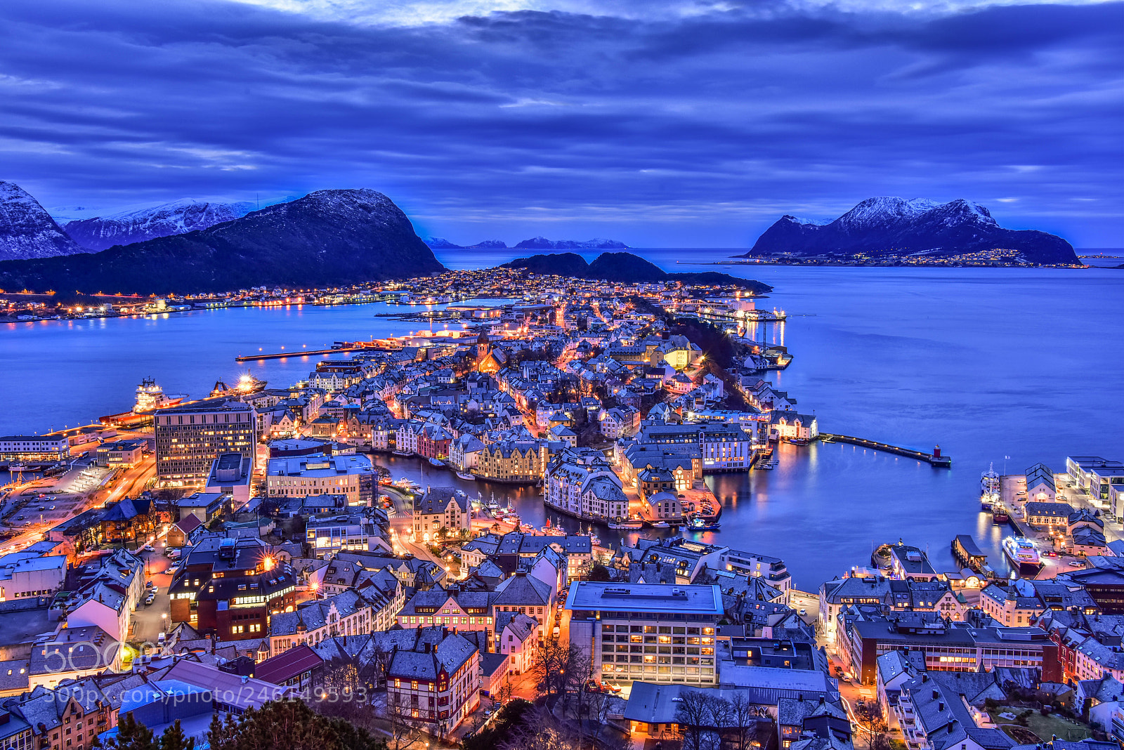 Nikon D810 sample photo. Alesund nightfall photography