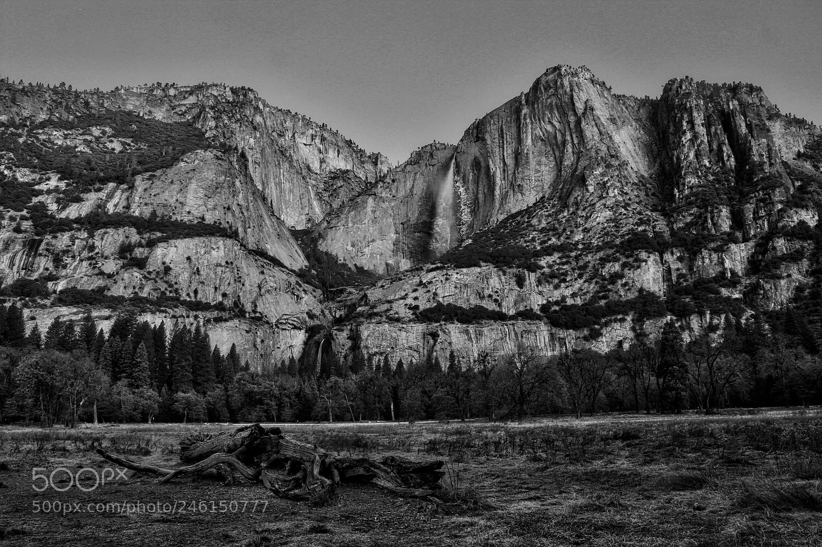 Canon EOS 600D (Rebel EOS T3i / EOS Kiss X5) sample photo. Yosemite falls photography