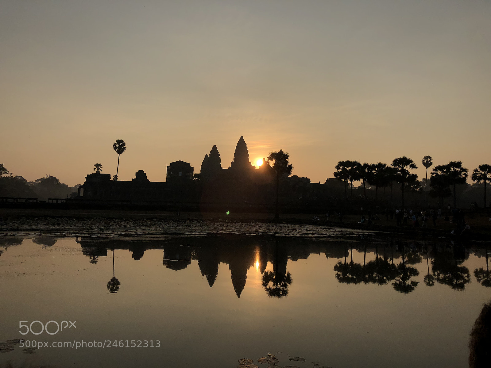 Apple iPhone 8 Plus sample photo. Lady angkor wat photo photography