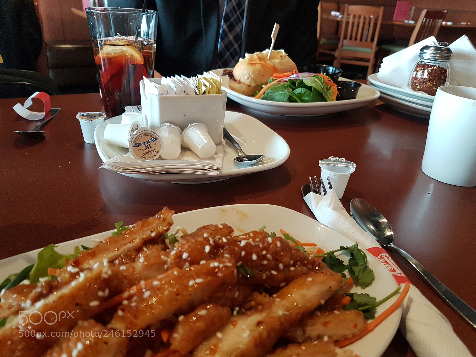 Samsung Galaxy S7 Edge sample photo. Having lunch at a photography