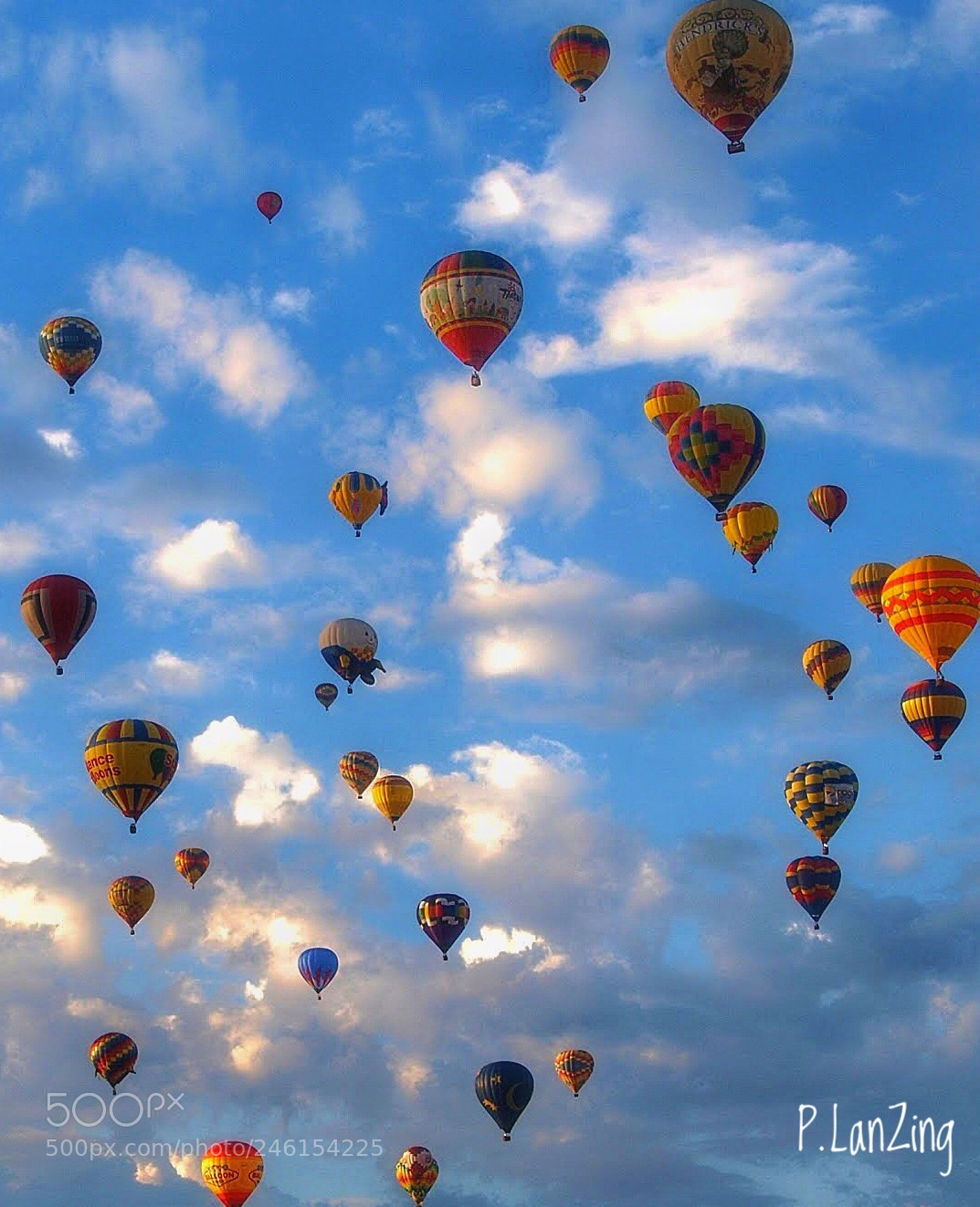 Olympus E-3 sample photo. Balloon sky photography