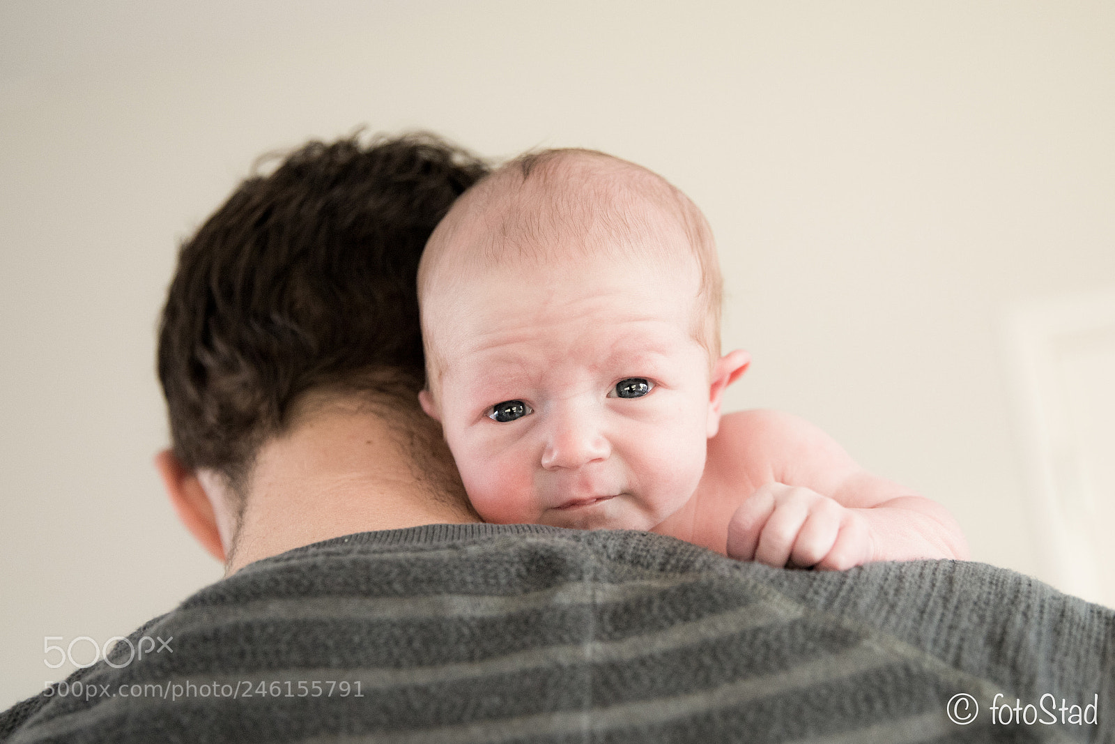 Canon EOS 6D Mark II sample photo. Strong dad photography