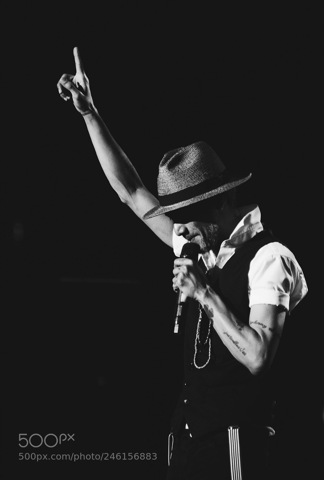 Fujifilm X-E1 sample photo. Reza - the groove photography