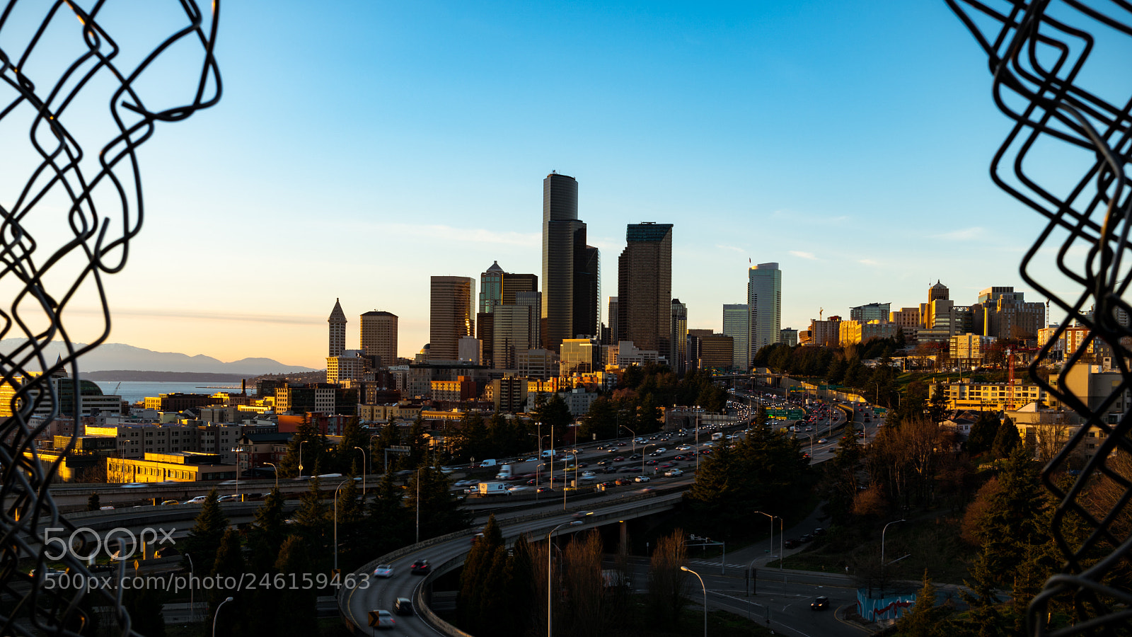 Sony a7R II sample photo. Seattle's rush hour photography
