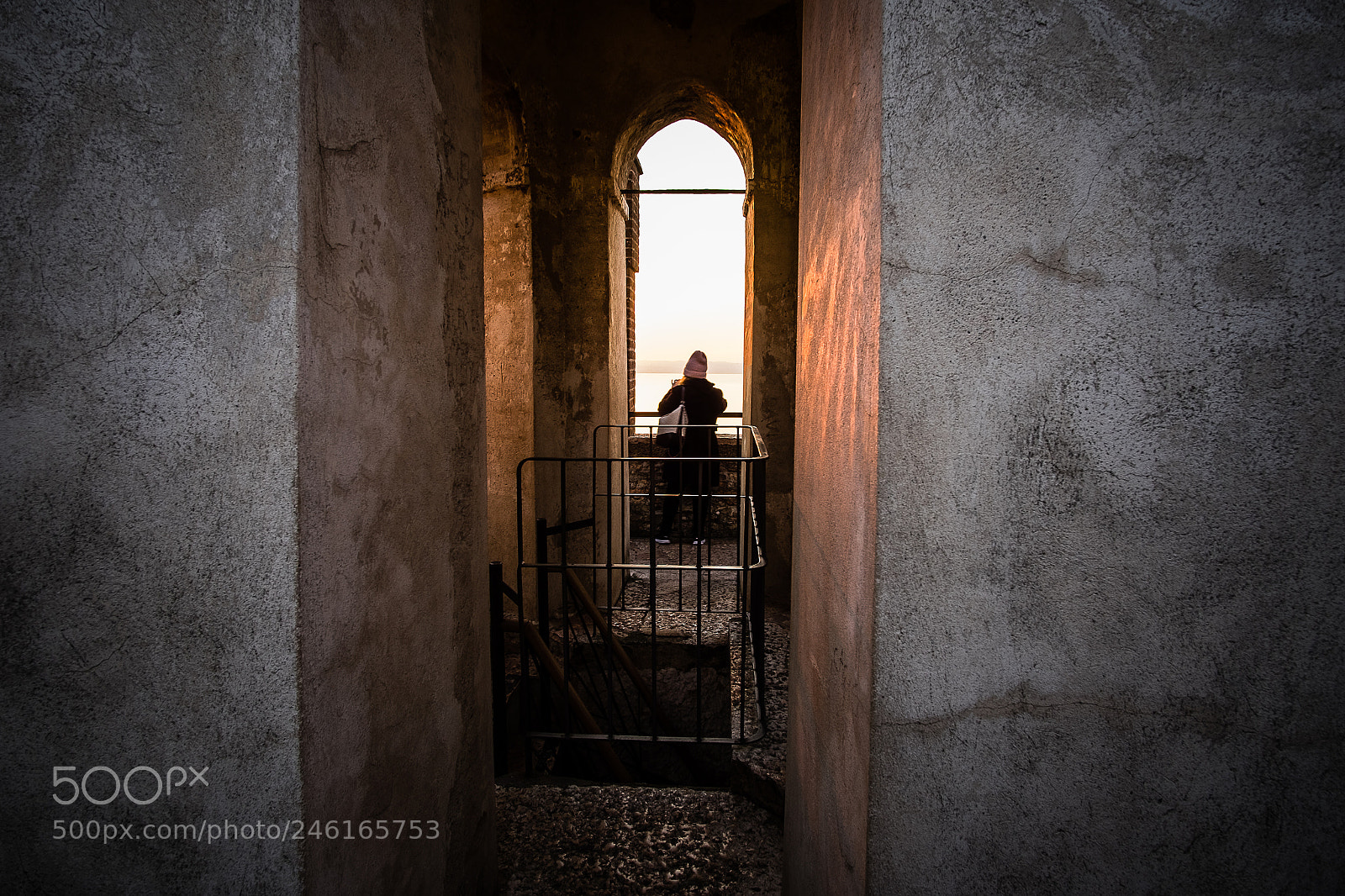 Fujifilm X-T10 sample photo. ..alla finestra ... photography
