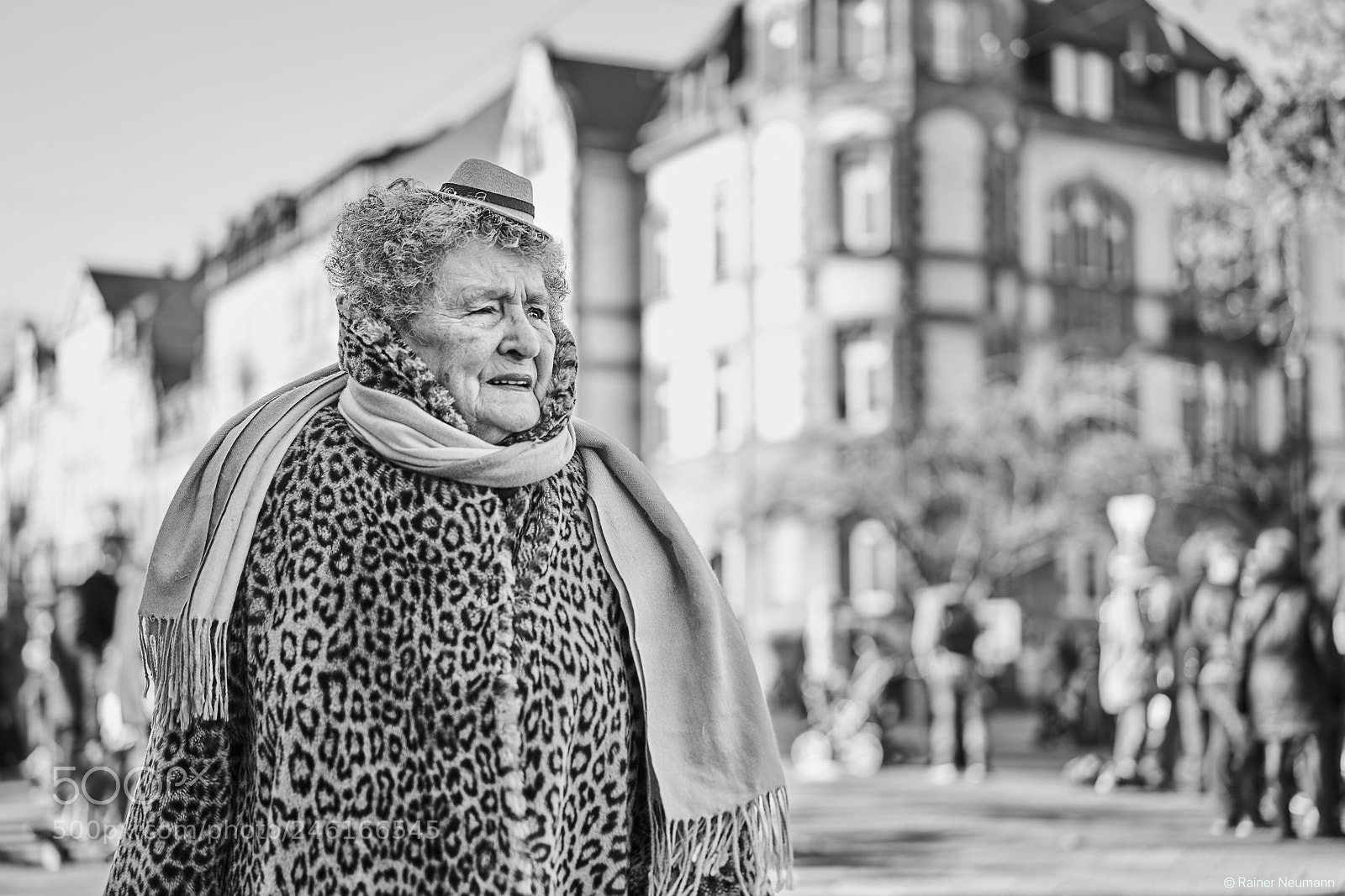 Sony a7R II sample photo. Frau 422 b&w photography