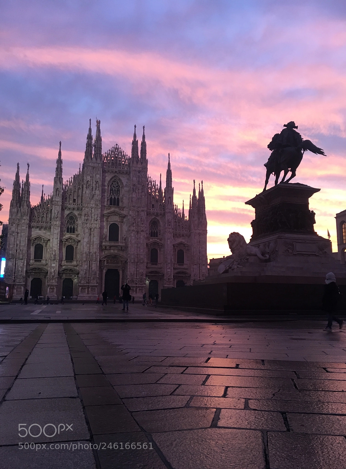 Apple iPhone 6s sample photo. Milano all’alba photography