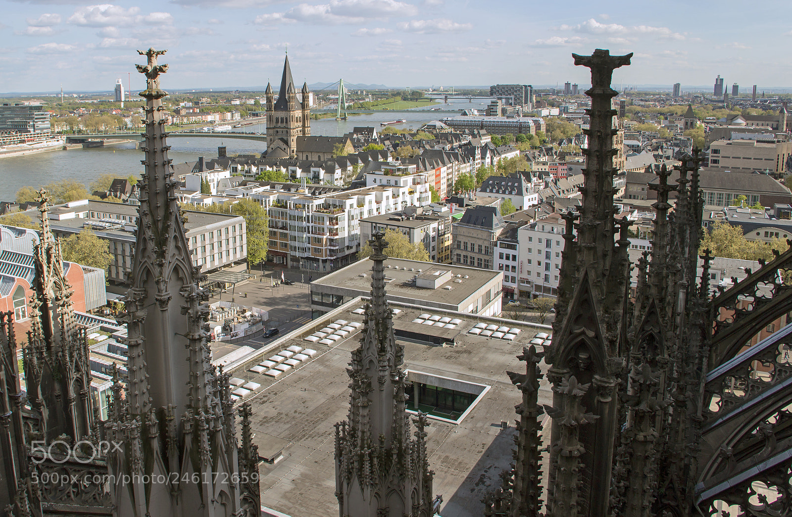 Canon EOS 600D (Rebel EOS T3i / EOS Kiss X5) sample photo. Cityscape from the top photography