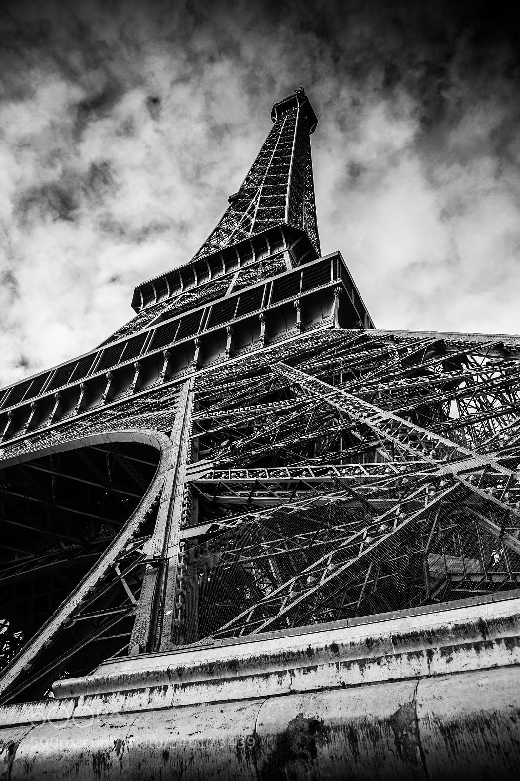 Canon EOS 5D sample photo. Eiffel tower photography