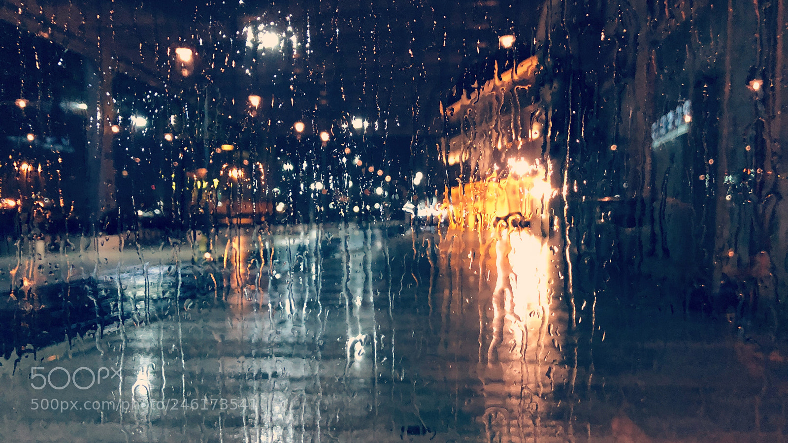 Apple iPhone X sample photo. Rain!! photography