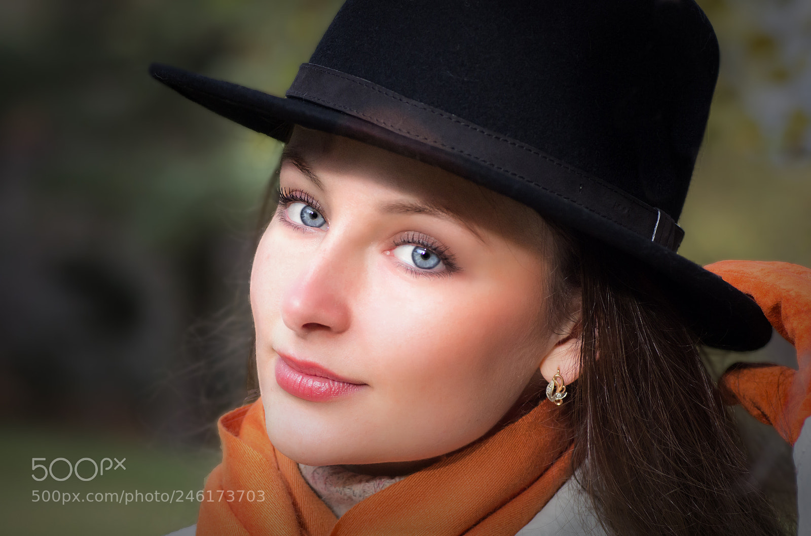 Pentax K-5 sample photo. The lady in the photography