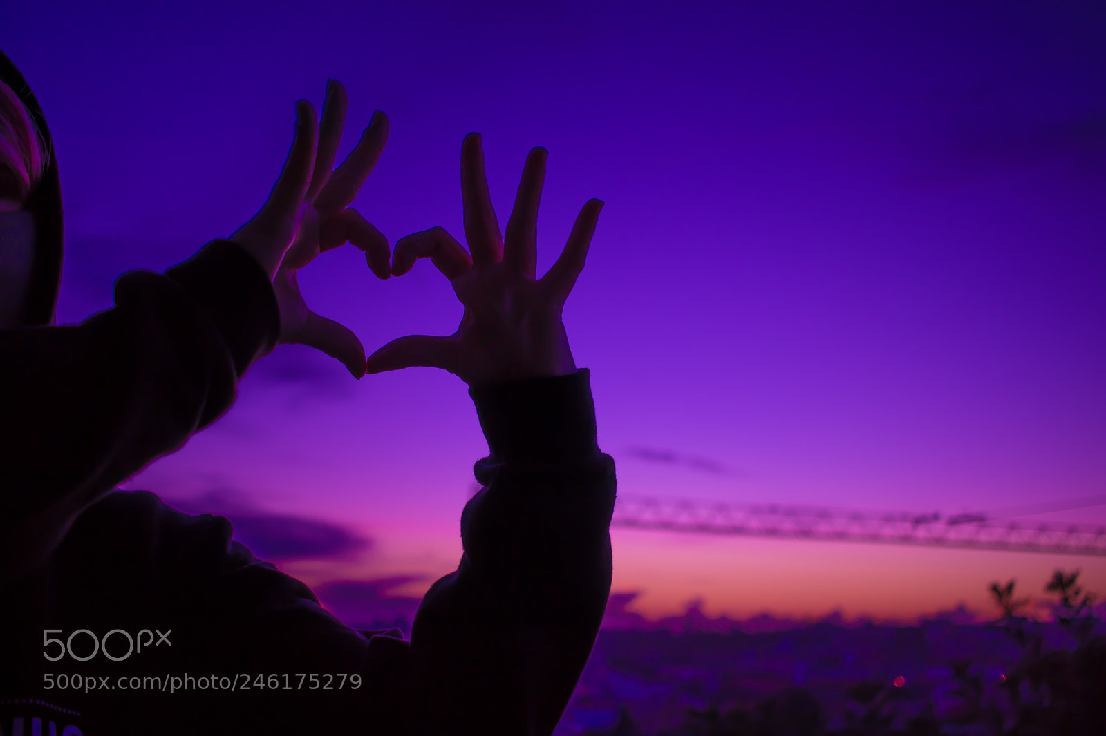Canon EOS 77D (EOS 9000D / EOS 770D) sample photo. Spreading colours photography