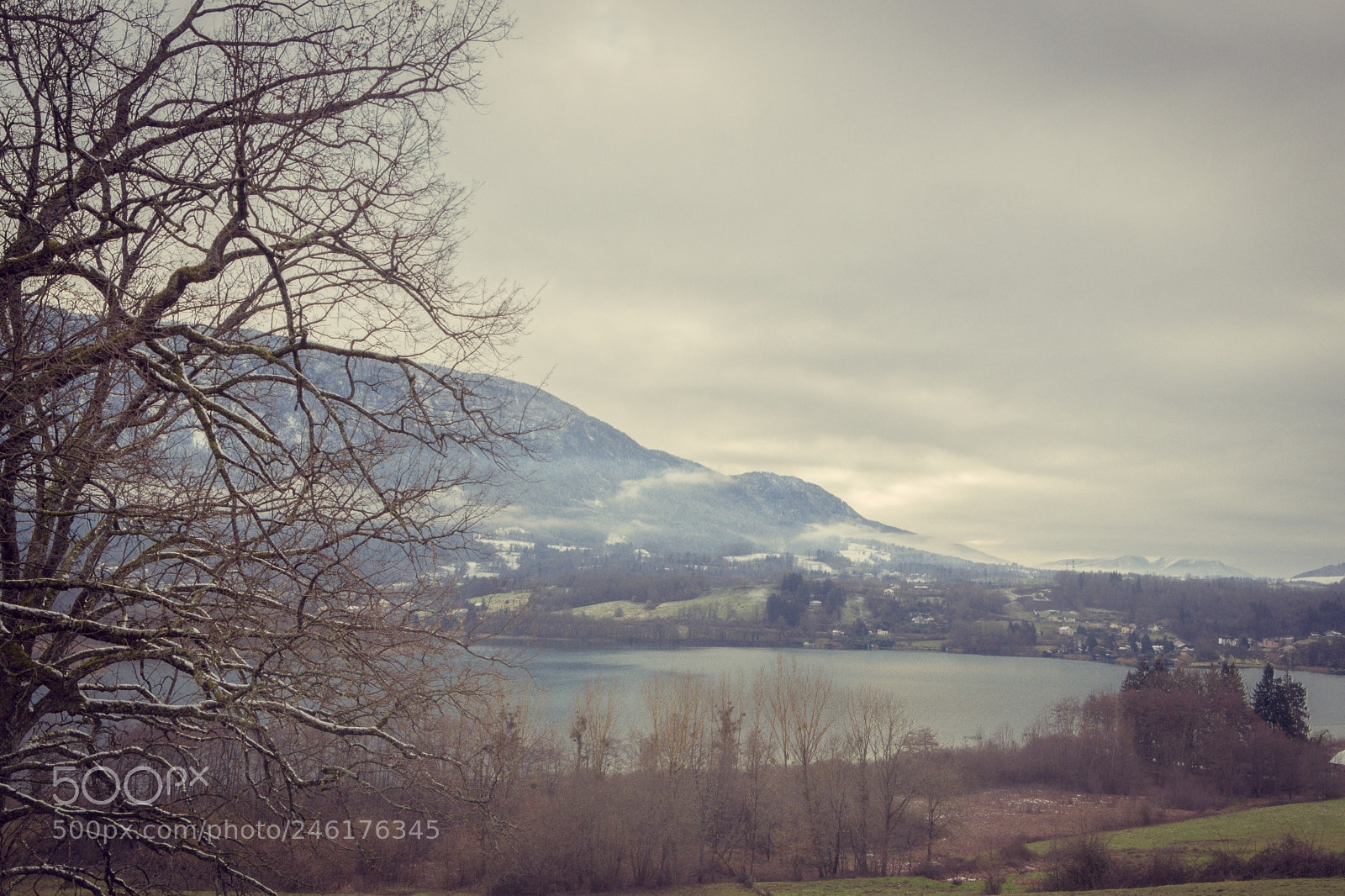 Canon EOS 650D (EOS Rebel T4i / EOS Kiss X6i) sample photo. Lac d'aiguebelette en hiver photography