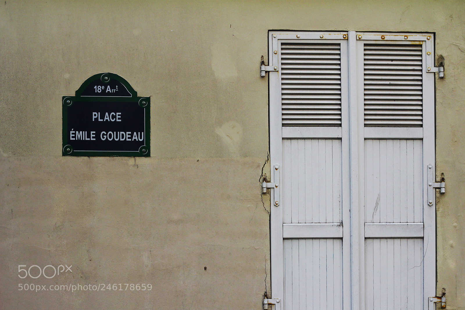 Canon EOS 60D sample photo. Lost photography