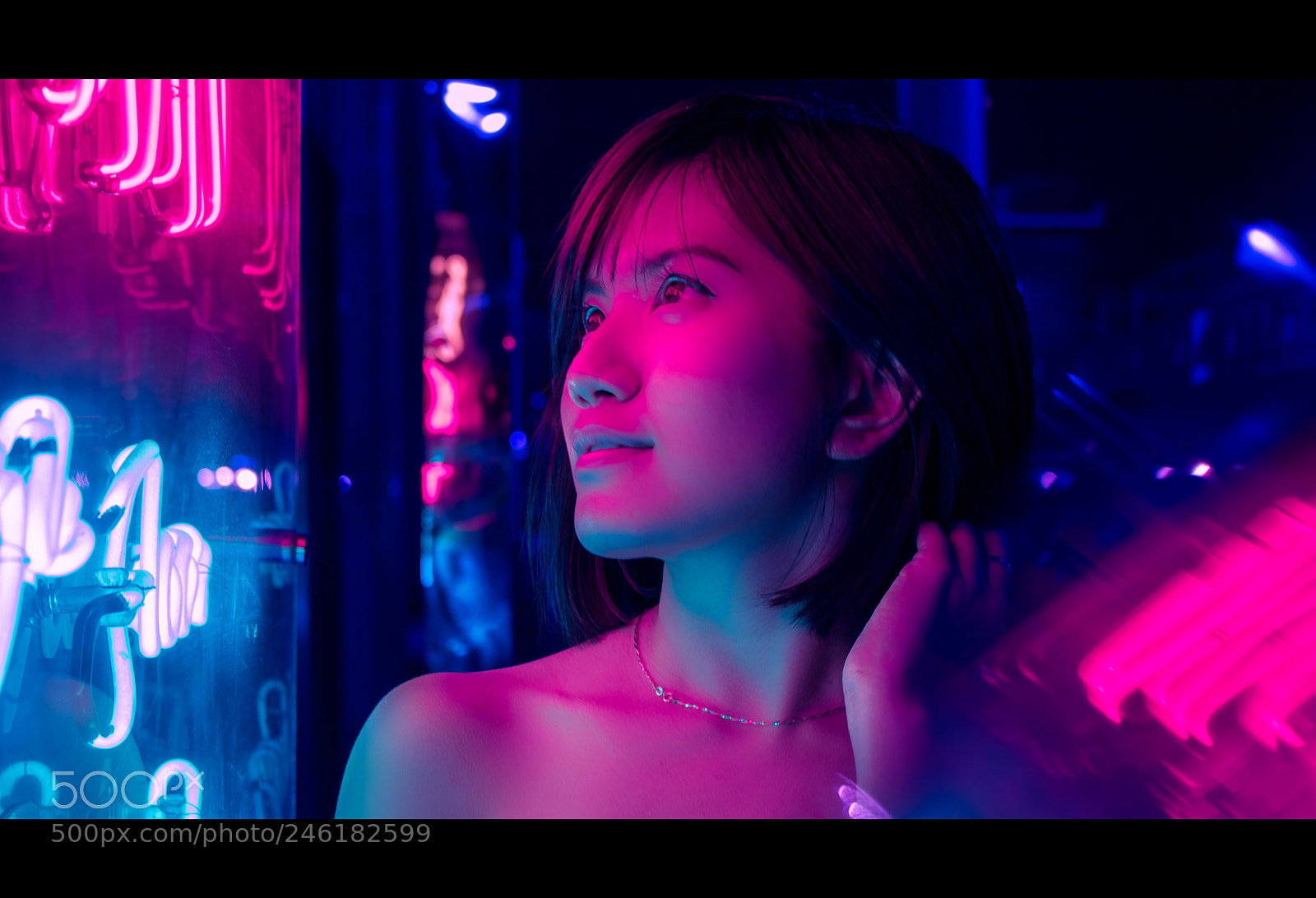 Canon EOS 750D (EOS Rebel T6i / EOS Kiss X8i) sample photo. Neon lit burmese girl photography